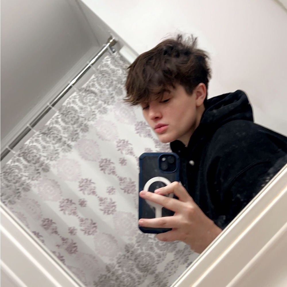 Meet your Posher, Tj